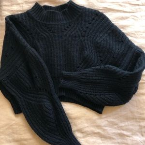 Black cropped sweater | Wilfred